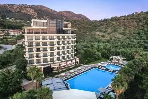 Rapo's Resort Hotel - Borsh