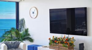 Azure Serenity Villa by LovelyStay