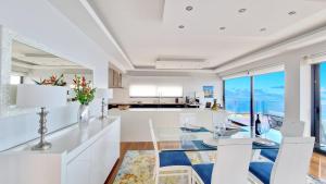 Azure Serenity Villa by LovelyStay