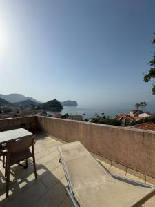 Attic One-Bedroom Apartment with Balcony and Sea View room in Apartments Katarina