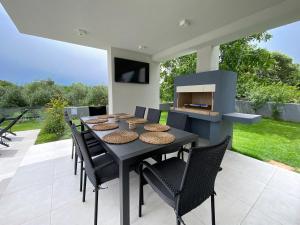 Modern villa with private pool near the sea