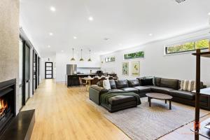 Luxury Home Sleeps 9 Guests