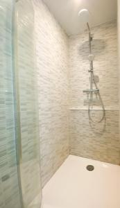 Appartements Le Grand 117 - Climatisation - Wifi - Parking proche : photos des chambres