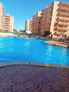 شقة جديدة بقرية القصر الملكى بمرسى مطروح - Marsa Matruh