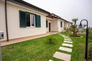 Villa Luna -Parking-Garden -View - WiFi- Beach - Marina di Ascea