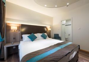 Classic Twin Room room in Hotel Rousseau