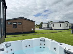 Hot Tub Lodge 41 Cameron, St Andrews