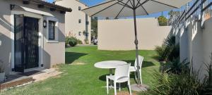 Santini Lace Self Catering Unit