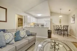 Charming 4-bed Retreat Central Location! - غوس كريك