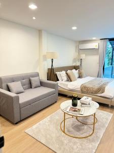 4Beds 4Baths New Renovated Entire House BTS Ekkamai