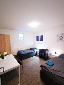 Schwert Souterrain Monteurwohnung Verden