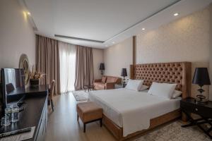 Family Room with Sea View room in Hotel Sejko