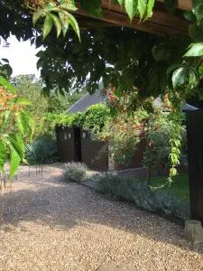 The Garden Room at the Manor - Lubenham