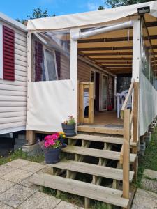 Campings mobil home 441 : photos des chambres