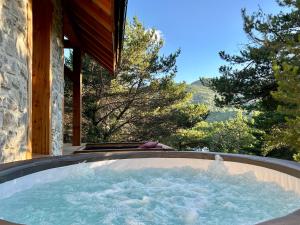 Lodges Les Chalets de Chanteloube chalets insolites & spa : photos des chambres