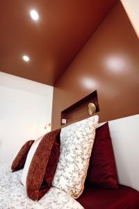Appartements Prestige Lumineux Jacuzzi Parking prive : photos des chambres