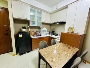 Cozy 1BR with BGC View Gym and Pool Included