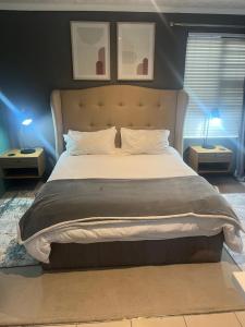 28 on Symonds Luxstudio 4