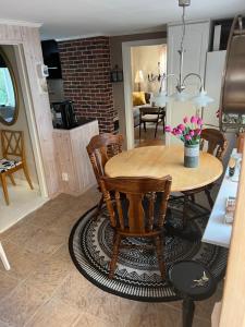 Mysig stuga i centrum av Lysekil - 4hvězdičkové hotely ve městě Lysekil