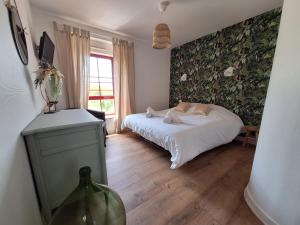 Appartements Domaine de Bobehec - Gite de groupe, chambres & Salle - jusqu-a 23 couchages - Morbihan proche Vannes et plages : Chambre Double avec Salle de Bains Privative