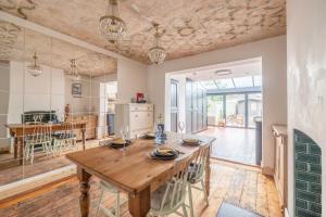 Cosy 2-Bed Cottage, close to Windsor and Legoland