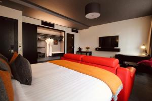 Junior Suite room in Megaro Hotel