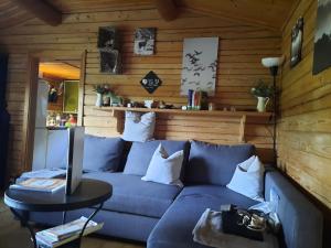 Gemütliche Blockhütte für Auszeit in Torsby auf einem Bauernhof