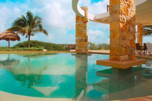 Corcomoran Luxury beachfront house