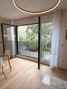 Nice flat Paris Clichy