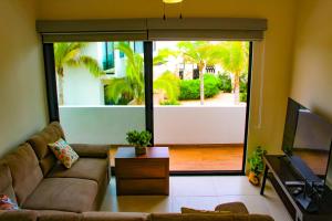 Corcomoran Luxury beachfront house