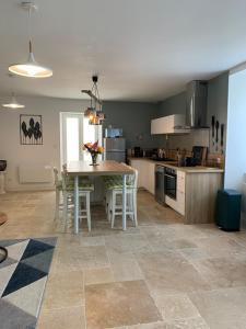 Maisons de vacances Gite 6 P au coeur des vignobles : photos des chambres