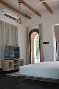 Thira Beach Home