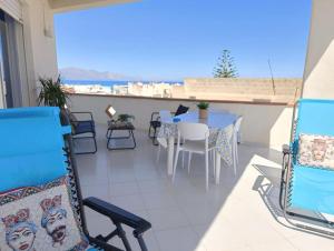 Onda Blu Lascia che la bellezza della Sicilia ti conquisti prenota ora la tua fuga perfetta