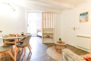 Appartements SELECT- - Studio au coeur du village de Bormes-les-mimosas ! - GECKO : photos des chambres