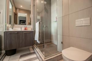 301 Menlyn Maine Trilogy Apartment