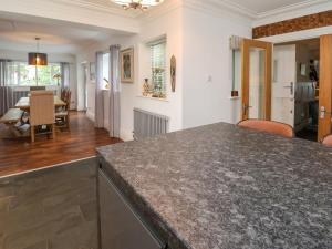 The Manor House Skerry Vore