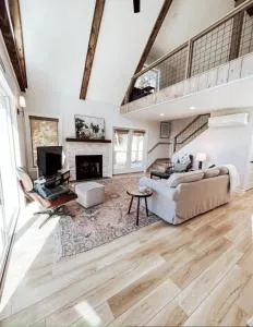 Mountain Jubilee - Fleetwood