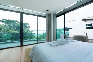 拉威Eva11三卧沙滩别墅 出门就是大海 三个卧室都是海景独卫