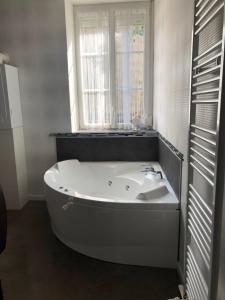 LA LOGE des JACOBINS