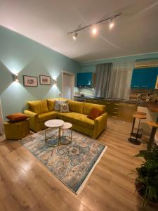 Art crafted flat in city center