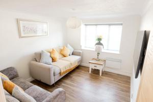 Stylish Modern Apartment in Blackpool with Parking