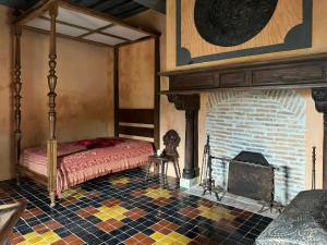 Sejours chez l'habitant Chateau de Champrenault, voyagez dans le temps : photos des chambres