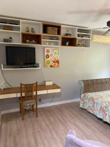 Casa ampla condomínio Maramar