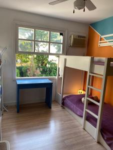 Casa ampla condomínio Maramar