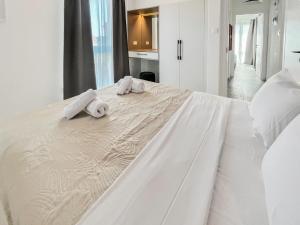 Terrazzo style 2 bedroom 2bathroom Apartment