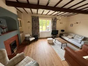 4 Sandilands - Loans