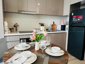 May Homes - Masterise Centre Point D