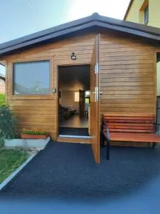 Elizabeth -HOUSE - Kryłatka