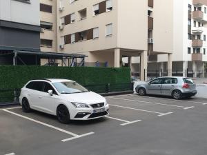 Mac Aviator City Center Two Double Bed Apartment