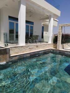 Green chalet